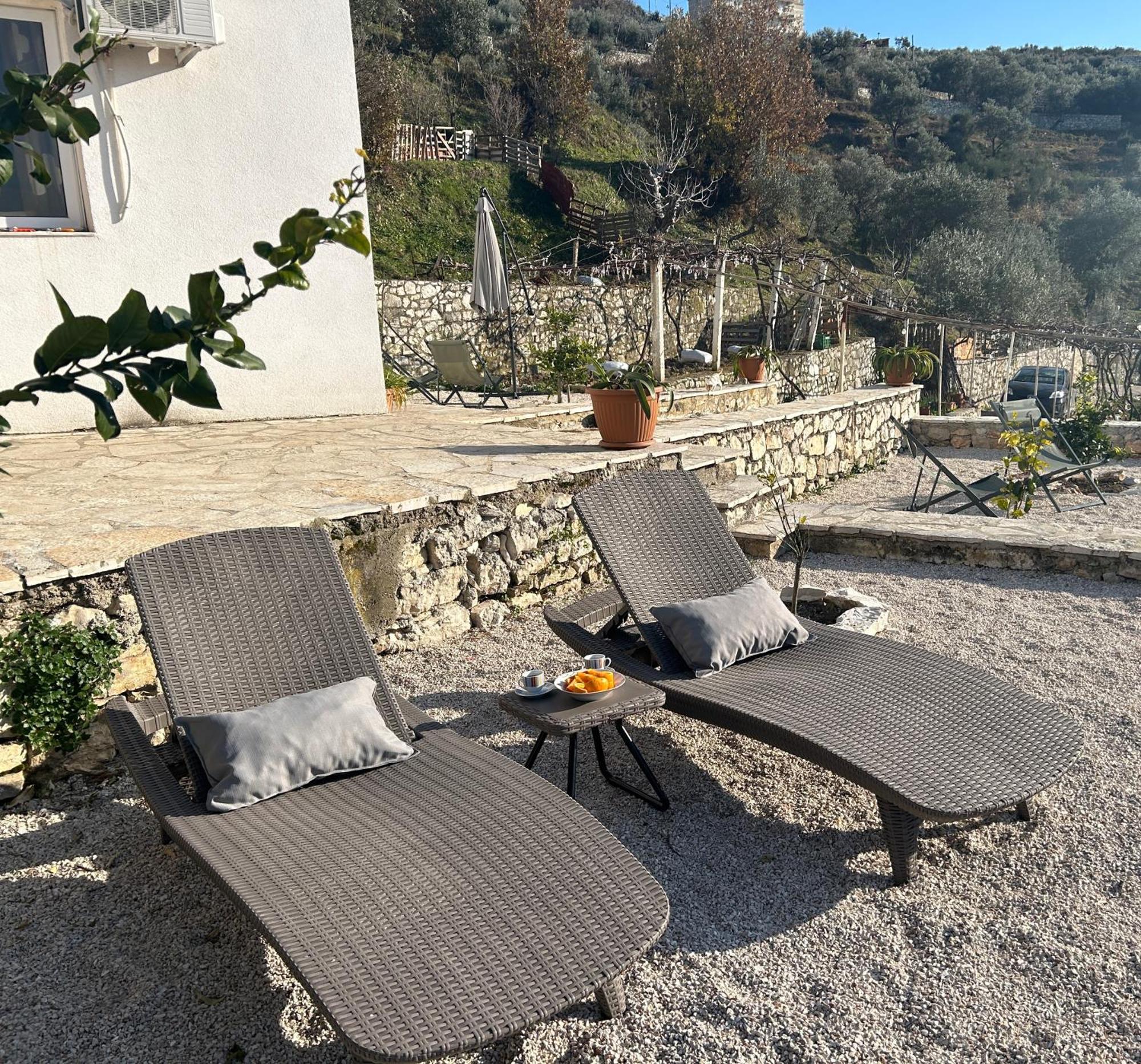 Hostel On The Hill - By Filikuri Beach Himarë Exteriér fotografie